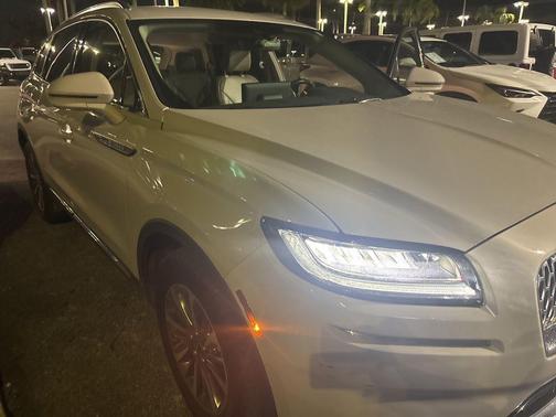 2022 Lincoln Nautilus Standard