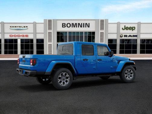 Hydro Blue Pearlcoat 2026 Jeep Gladiator Sport
