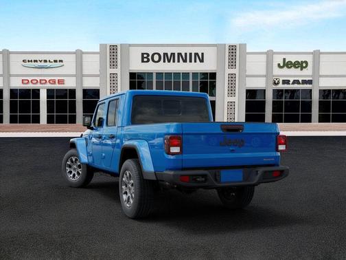 Hydro Blue Pearlcoat 2026 Jeep Gladiator Sport