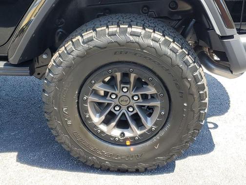 2025 Jeep Wrangler Rubicon 392