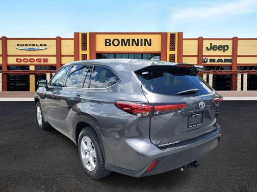 2021 Toyota Highlander LE