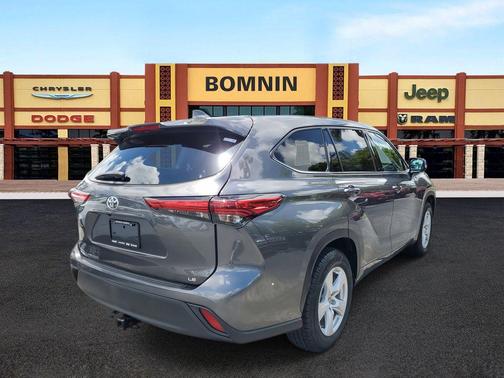 2021 Toyota Highlander LE