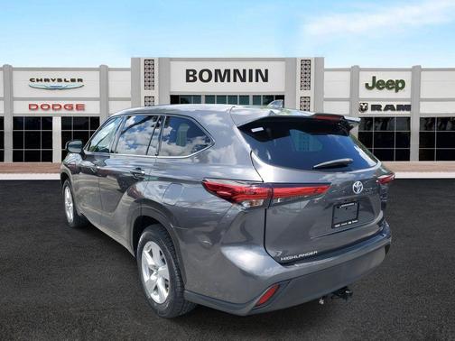2021 Toyota Highlander LE