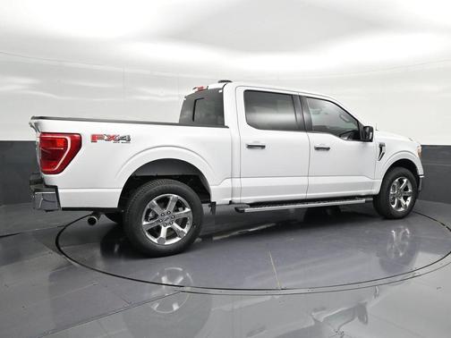 Oxford White 2023 Ford F-150 XLT