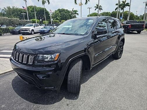 2020 Jeep Grand Cherokee Altitude