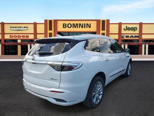 2022 Buick Enclave Avenir