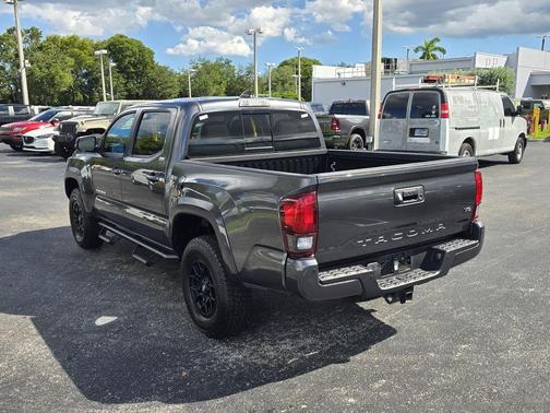 2022 Toyota Tacoma SR5