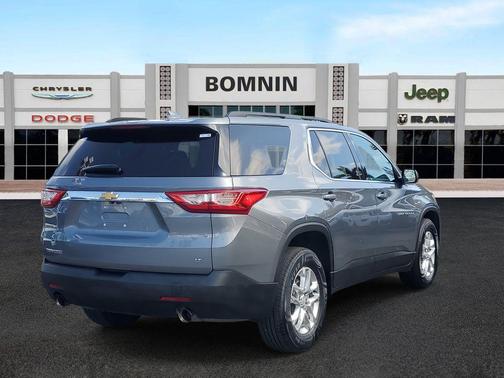 2020 Chevrolet Traverse LT Cloth