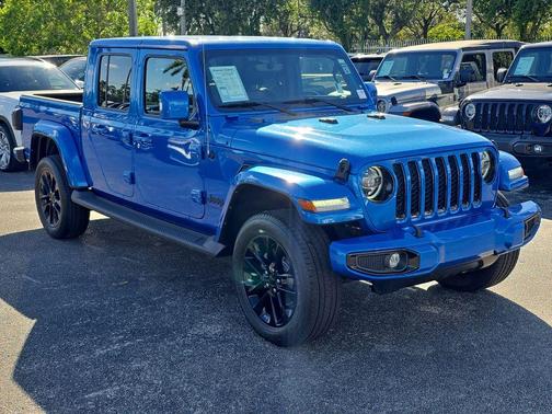 2022 Jeep Gladiator Overland