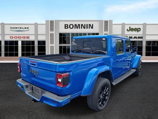 2022 Jeep Gladiator Overland