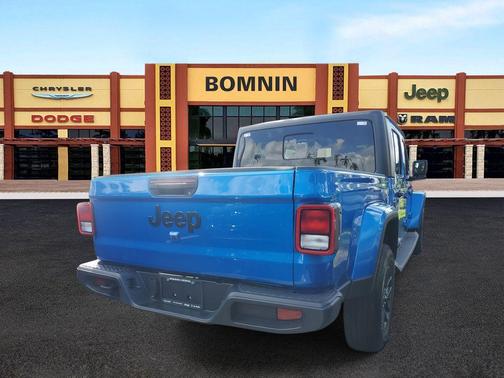 2024 Jeep Gladiator Sport