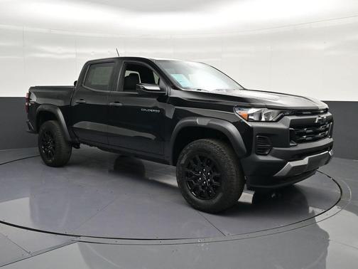 Black 2024 Chevrolet Colorado Trail Boss