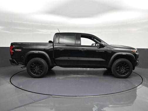 Black 2024 Chevrolet Colorado Trail Boss