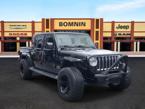 2022 Jeep Gladiator Overland