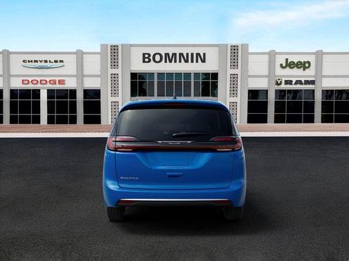Blue 2027 Chrysler Pacifica SELECT
