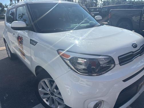 2018 Kia Soul +