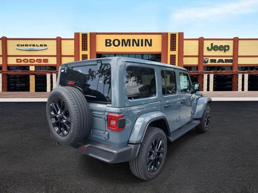 2025 Jeep Wrangler 4xe Sahara