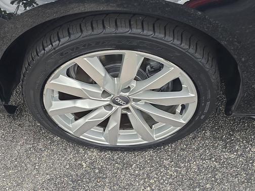 2018 Audi A4 2.0T ultra Premium