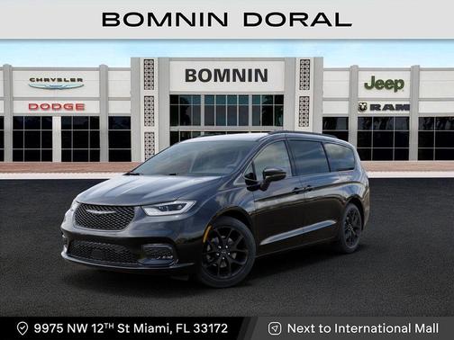 Diamond Black 2026 Chrysler Pacifica Select