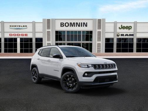 Bright White Clearcoat 2026 Jeep Compass Latitude