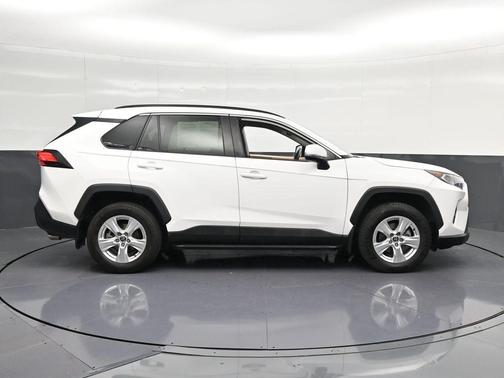 Super White 2021 Toyota RAV4 XLE