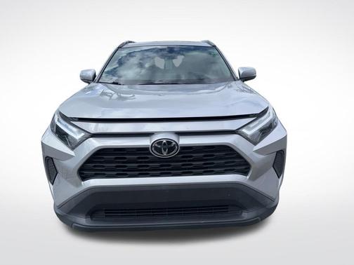 Silver Sky Metallic 2022 Toyota RAV4 XLE