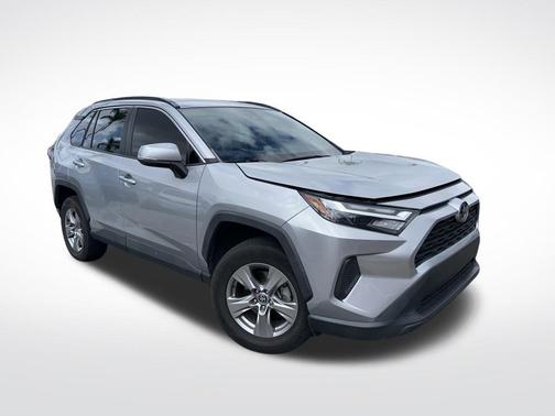 Silver Sky Metallic 2022 Toyota RAV4 XLE