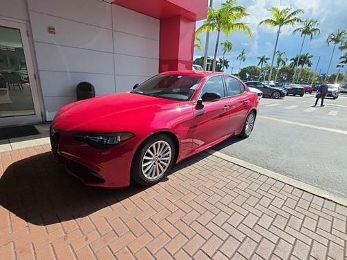 2024 Alfa Romeo Giulia Base