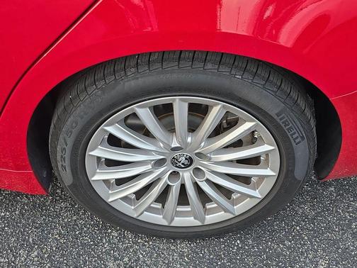 2024 Alfa Romeo Giulia Base