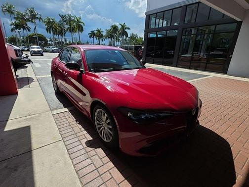 2024 Alfa Romeo Giulia Base