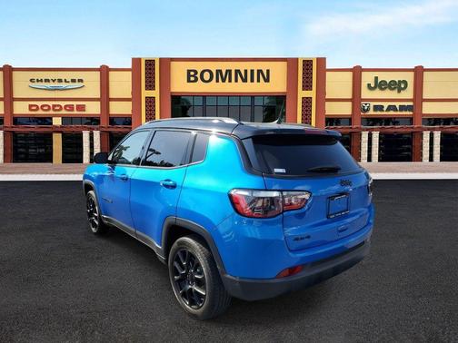 2023 Jeep Compass Altitude