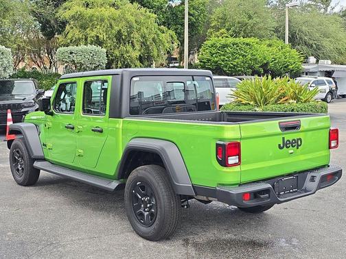 2025 Jeep Gladiator Sport