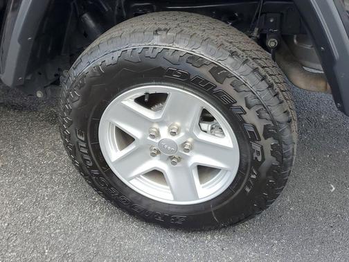 2021 Jeep Gladiator Sport