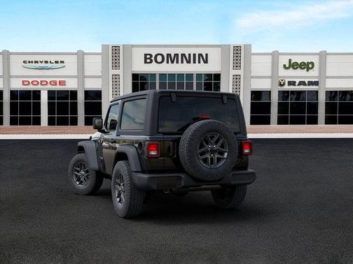 Black Clearcoat 2026 Jeep Wrangler Sport