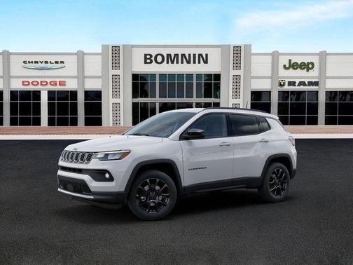 Bright White Clearcoat 2026 Jeep Compass Latitude