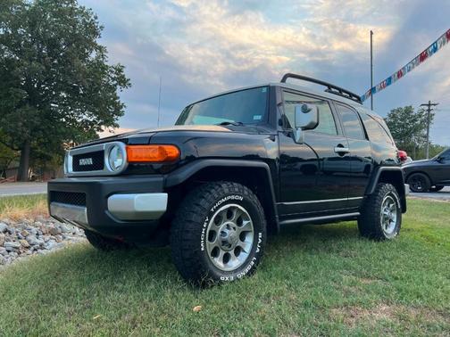 2013 Toyota FJ Cruiser Base