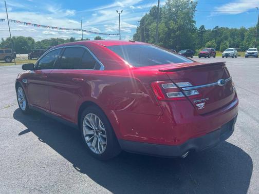 Red 2015 Ford Taurus Limited