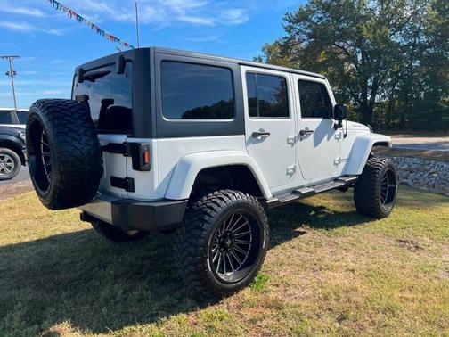 White 2015 Jeep Wrangler Unlimited Sahara