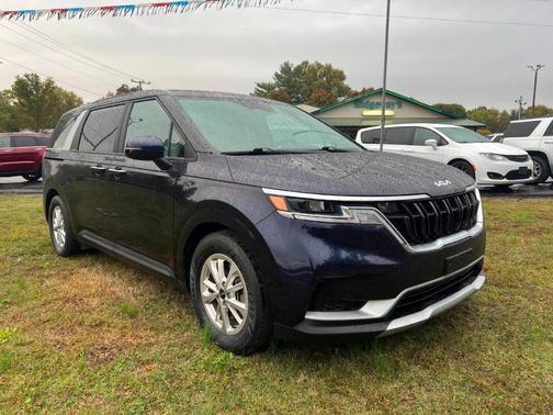 2022 Kia Carnival LX