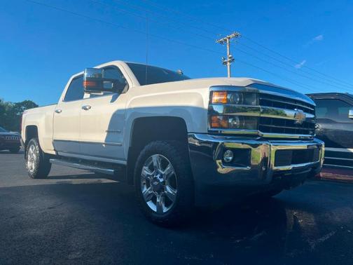 White 2018 Chevrolet Silverado 2500 LTZ