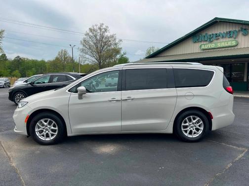 2021 Chrysler Pacifica Touring-L