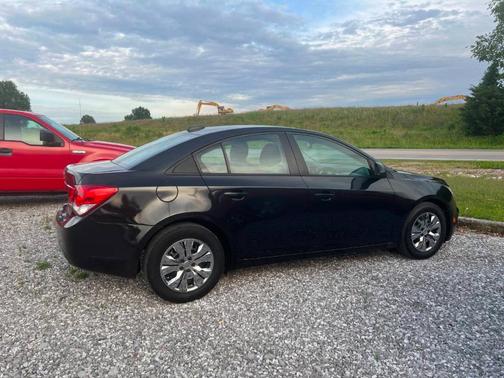 Black 2015 Chevrolet Cruze LS