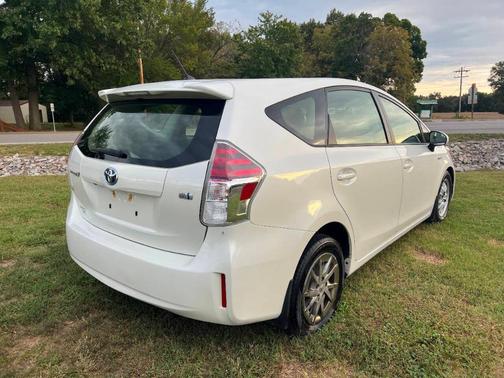 White 2016 Toyota Prius v Two