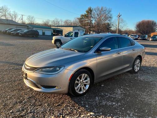 2016 Chrysler 200 Limited