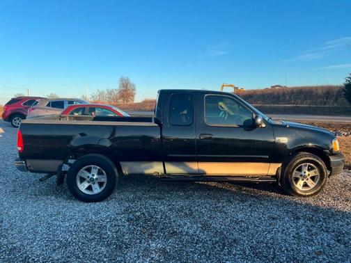 2002 Ford F-150 XLT SuperCab