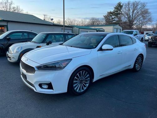 2018 Kia Cadenza Premium