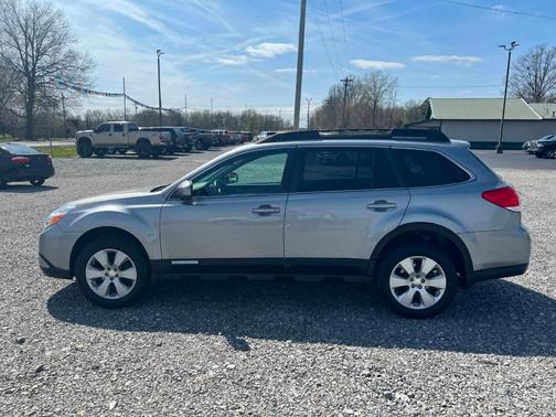 2011 Subaru Outback 2.5i Premium