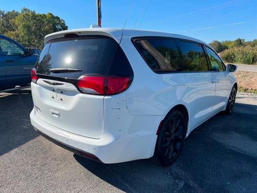 2019 Chrysler Pacifica Touring Plus