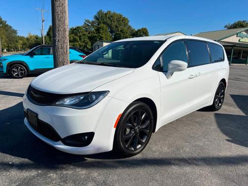 2019 Chrysler Pacifica Touring Plus