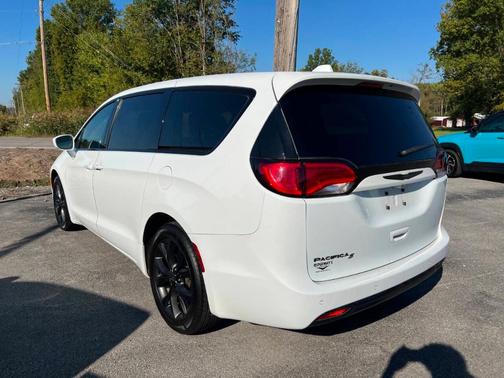 2019 Chrysler Pacifica Touring Plus